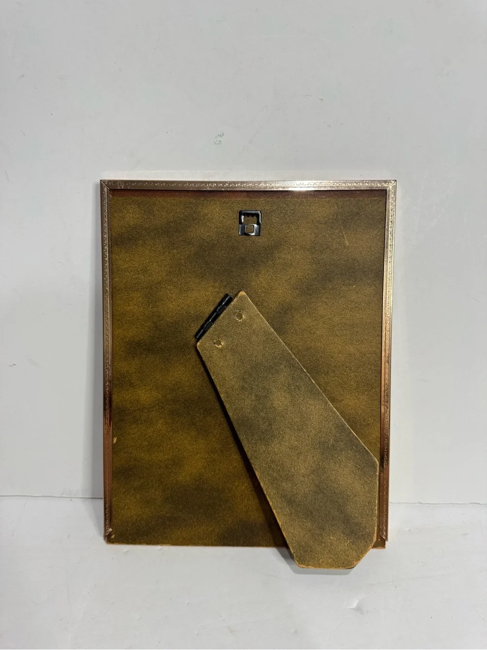 Classic Thin Gold Metal Picture Frame | Minimalist Gallery Wall